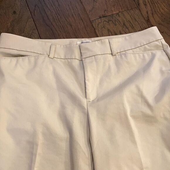 3/$25 DOCKERS Ideal Fit Metro Capris Tan 14P EUC - Picture 3 of 7
